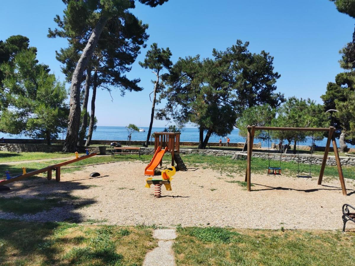 Mirta Deluxe Superior 5 Star Apartment, Your Piece Of Heaven By The Sea & Park, With Sea & Park View Novigrad  Екстер'єр фото