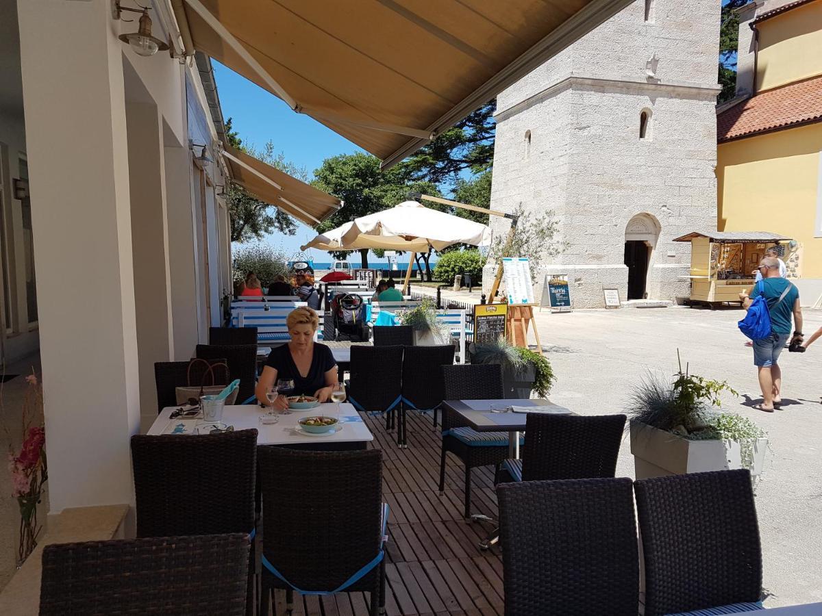 Mirta Deluxe Superior 5 Star Apartment, Your Piece Of Heaven By The Sea & Park, With Sea & Park View Novigrad  Екстер'єр фото